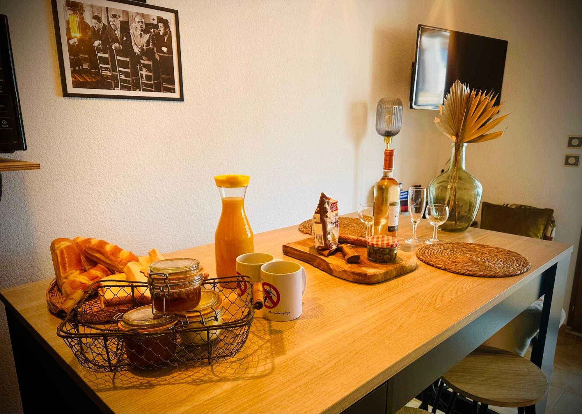 Residence Le Sunset Marseillan-Plage, Entre Mer Et Lagune De Thau, Etape Velo, Famille, Couple, Vrp, Toutou Admis, Jardin, Parking Prive Gratuit, Velos, Clim, Wifi Fibre Gratuite, Commodites, Plage Et Piste Cyclable A Proximite, 6 Couchages Nous Cont المظهر الخارجي الصورة