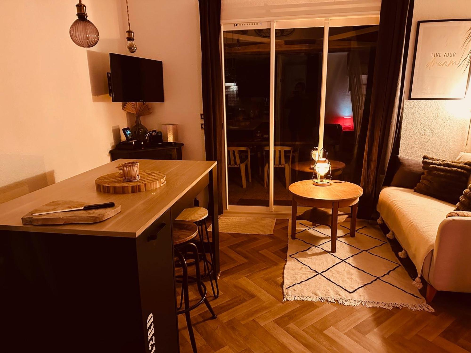 Residence Le Sunset Marseillan-Plage, Entre Mer Et Lagune De Thau, Etape Velo, Famille, Couple, Vrp, Toutou Admis, Jardin, Parking Prive Gratuit, Velos, Clim, Wifi Fibre Gratuite, Commodites, Plage Et Piste Cyclable A Proximite, 6 Couchages Nous Cont المظهر الخارجي الصورة